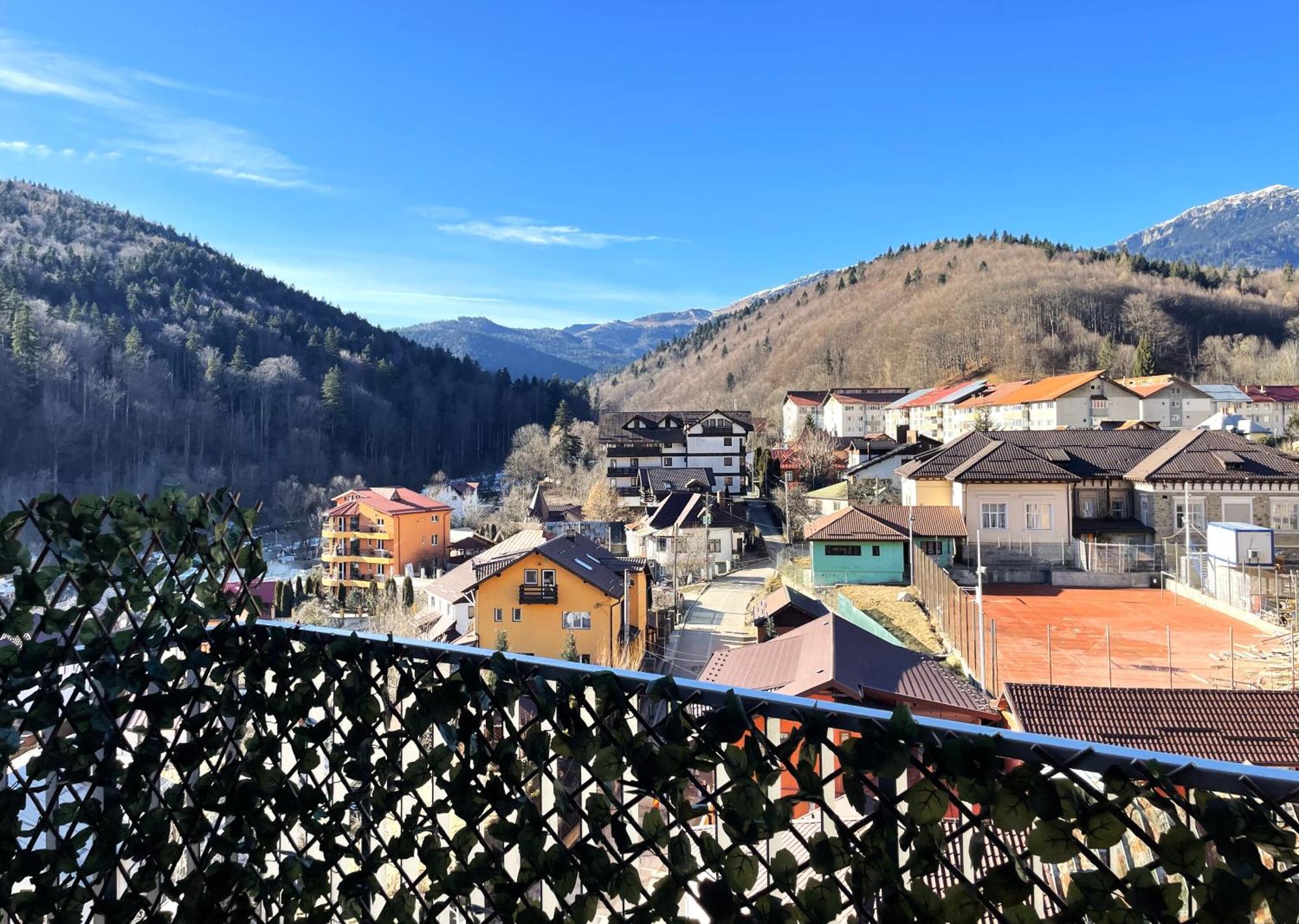 Rosewood Boutique Apartment Sinaia Exterior photo